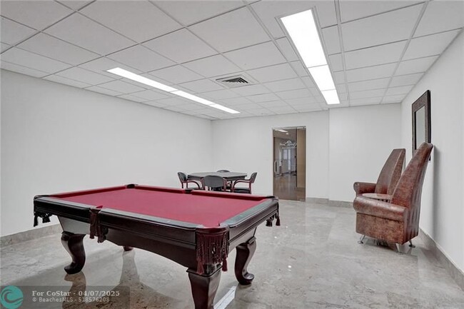 Building Photo - 3750 Galt Ocean Dr