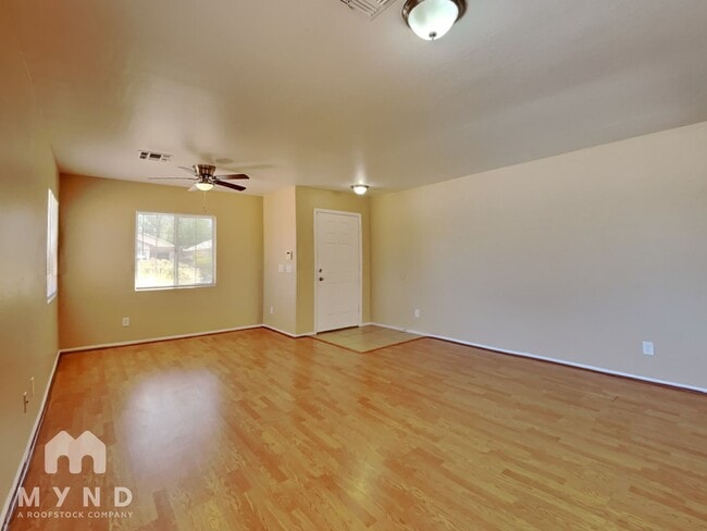 Building Photo - 12510 W Charter Oak Rd