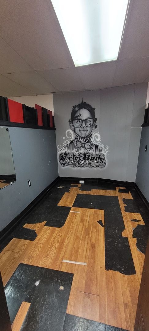 Building Photo - Commercial RENTAL