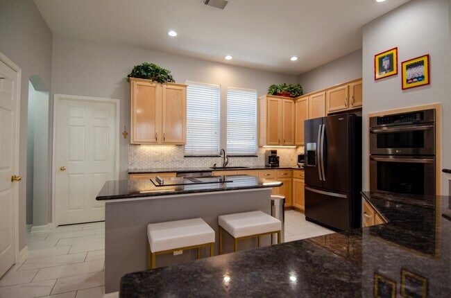 Building Photo - 1211 Campton Ct