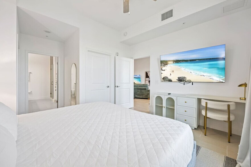 Building Photo - 701 Pilot Ln