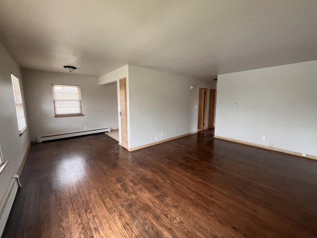 Building Photo - 5500 S Trinthammer Ave