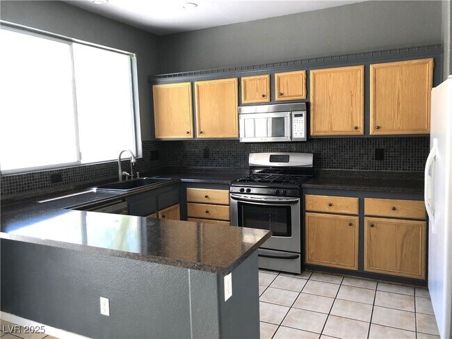 Building Photo - 8741 Emsdale Ct