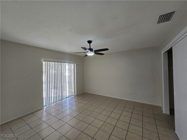 Building Photo - 4803 Triton Ct E