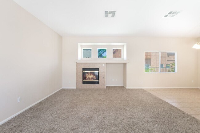 Building Photo - Beautiful Single Story Home with 3 Bedroom...