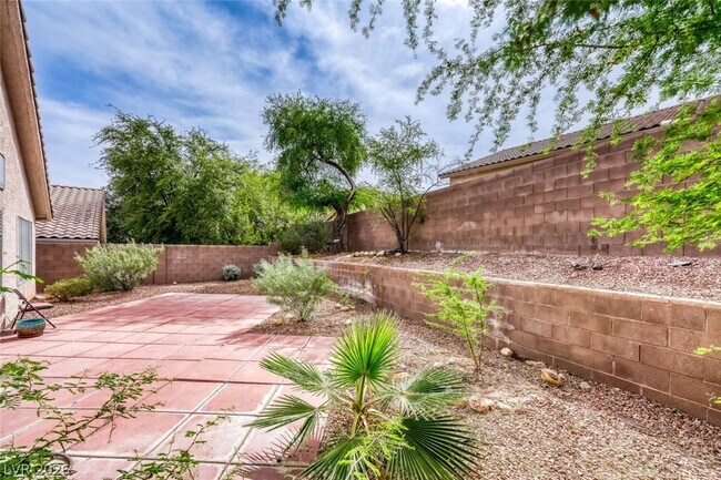 Building Photo - 8533 Sierra Cima Ln