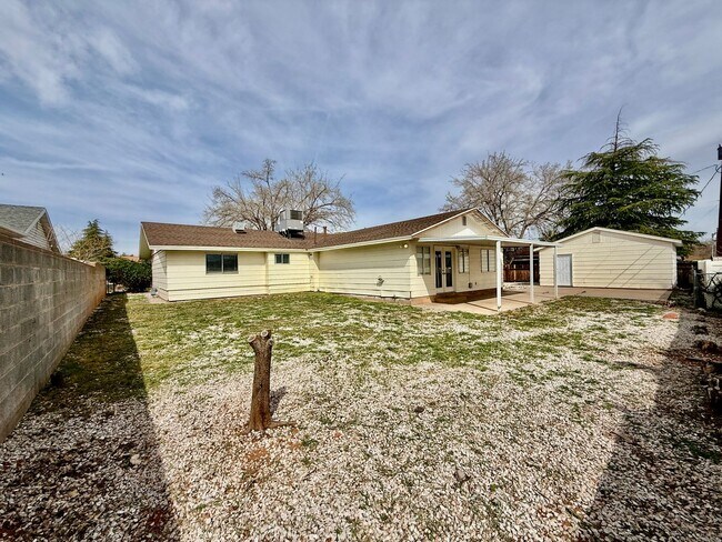 Building Photo - Pet-Friendly 4-BR Home in Santa Clara with RV Parking