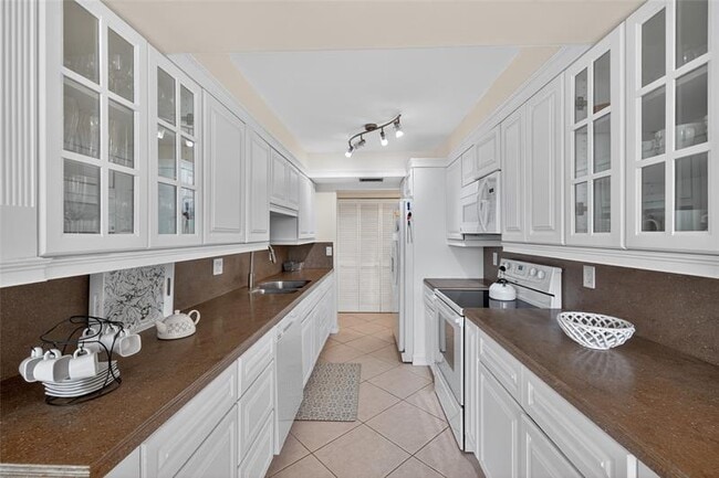 Building Photo - 800 Jeffery St