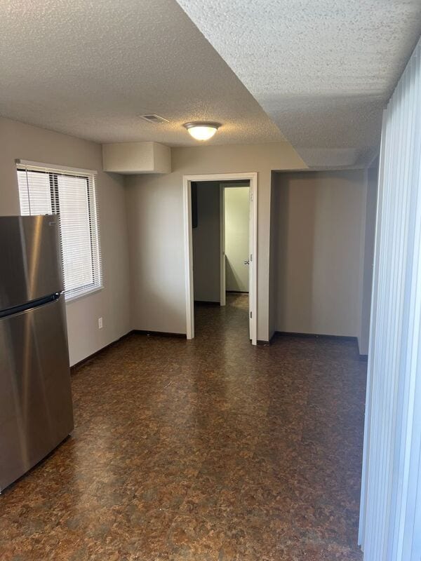 Building Photo - 1242 E Guinevere St