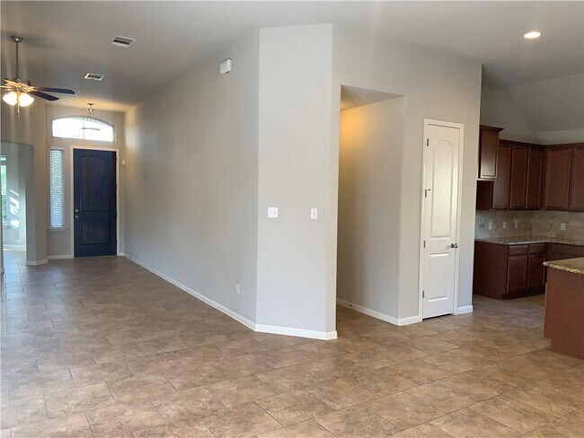 Building Photo - 1116 Clearwing Cir