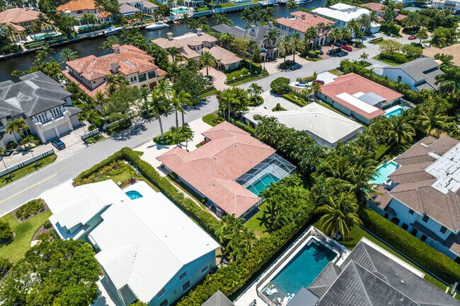 Building Photo - 263 S Maya Palm Dr