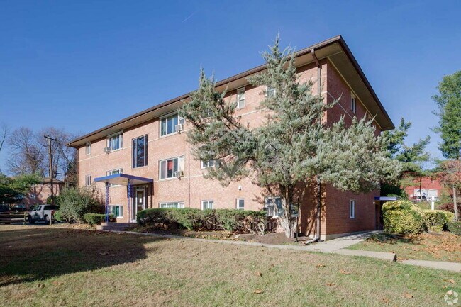 Building Photo - 14402 Gemstone Dr