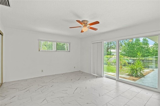 Building Photo - 17511 Canal Shores Dr