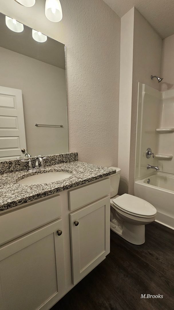 Building Photo - 5139 Grand Oak Cir
