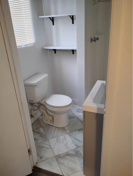 Building Photo - 908 15th St