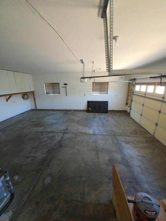 Building Photo - 4814 Iroquois Trail