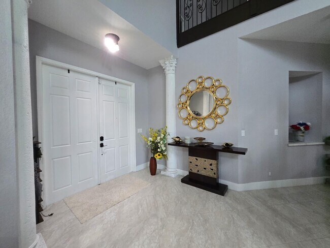 Building Photo - 4102 Artesa Dr