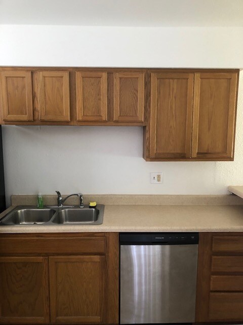 Kitchen 3 - 4340 Georgia Ave