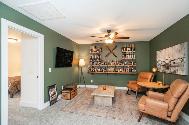 Building Photo - 3337 Alta Ln