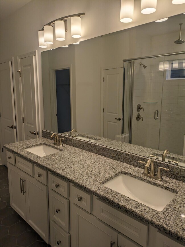 Building Photo - 14117 Glaswick Dr