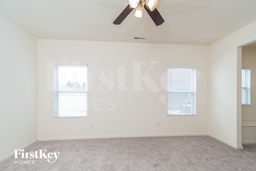 Building Photo - 804 Atlantis St
