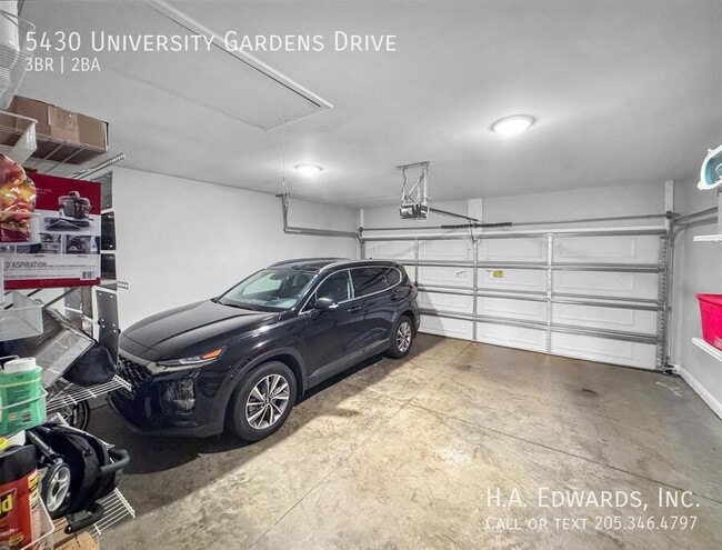Building Photo - 5430 University Gardens Dr