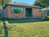 Building Photo - 2318 Elmwood Blvd