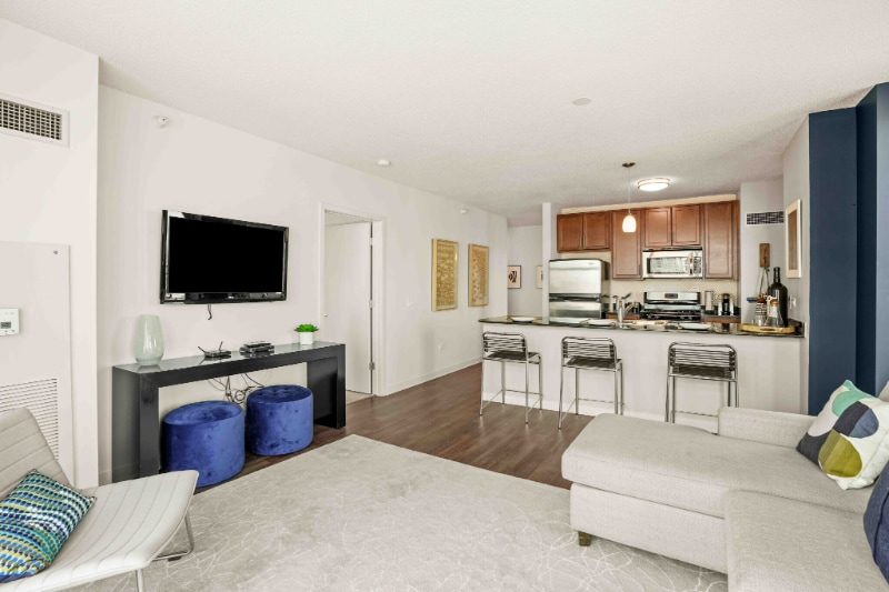 Building Photo - 535 N Clinton St