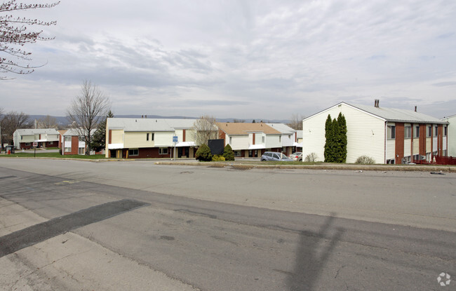 Building Photo - Emunah Manor Apartments