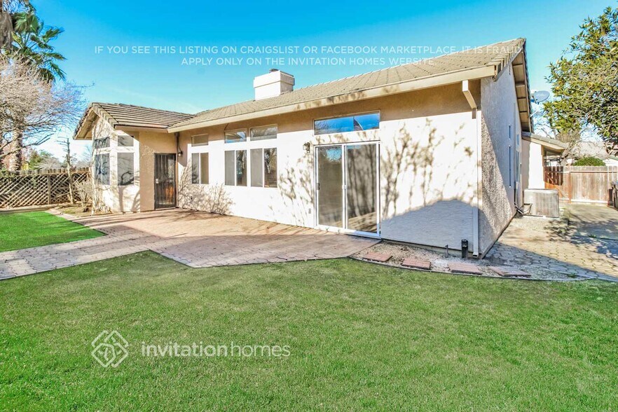 Building Photo - 702 Canyon Creek Way