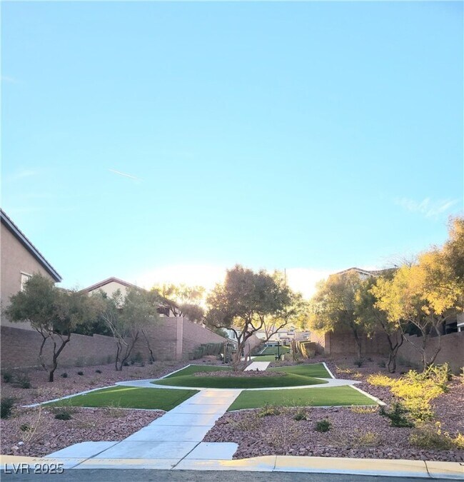 Building Photo - 6628 Chinatown St