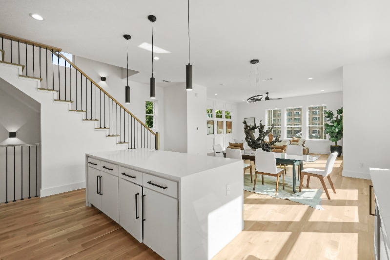 Building Photo - 1404 Hamburg St