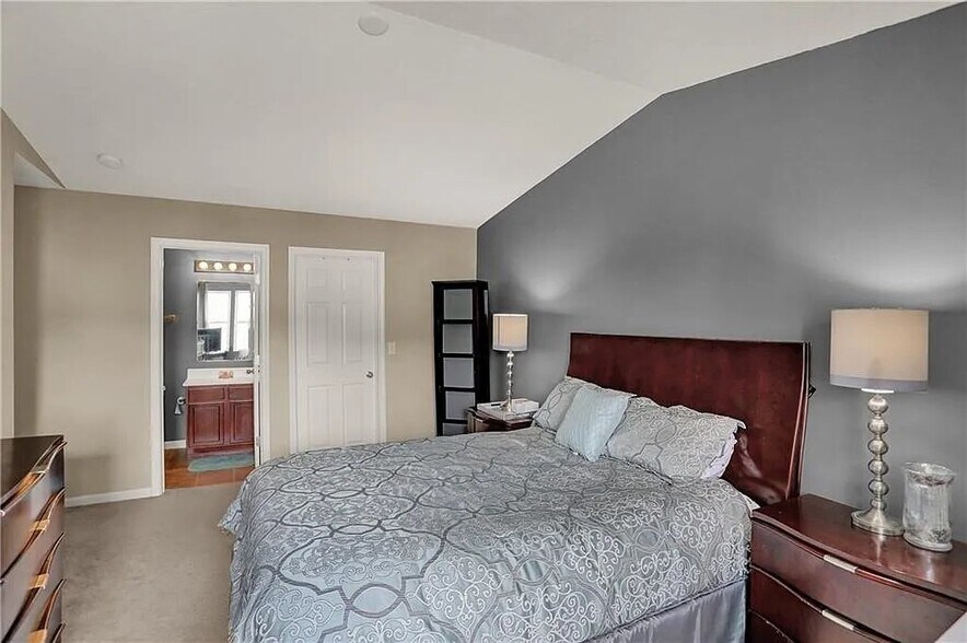 Building Photo - 13415 White Granite Dr