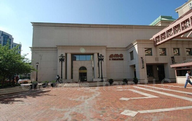 Building Photo - 1800 Wilson Blvd