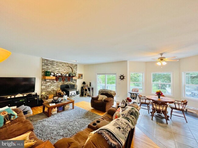 Building Photo - 1474 Freeman Dr