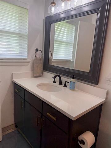 Building Photo - 436 Degan Ave