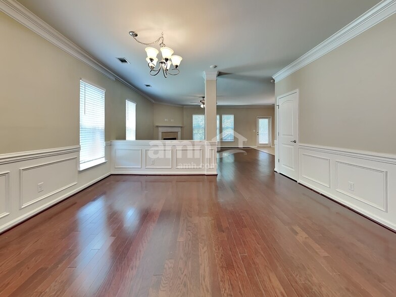 Building Photo - 160 Grayson Ave