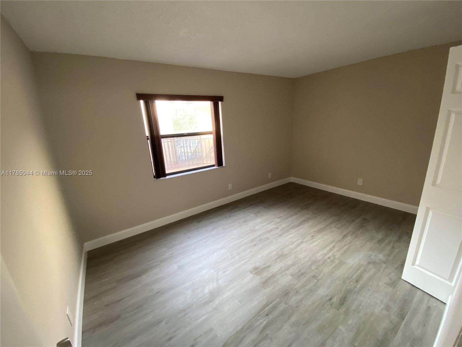Building Photo - 3396 Foxcroft Rd