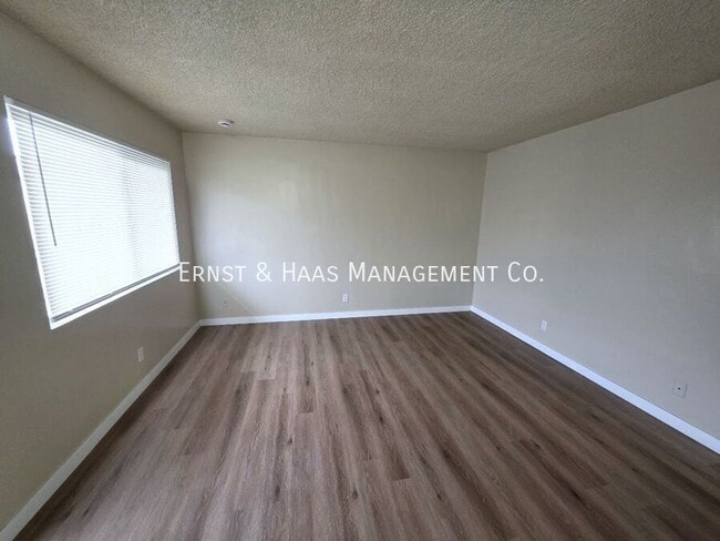 Building Photo - 9119 Rose St