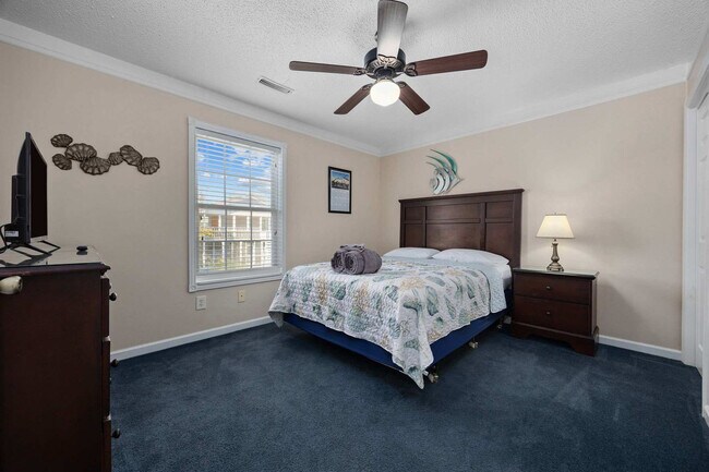 Building Photo - 113A S Yaupon Dr