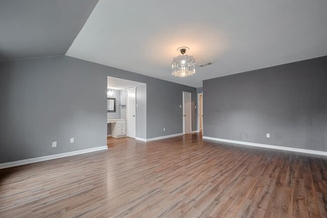 Building Photo - 836 Wax Myrtle Ln