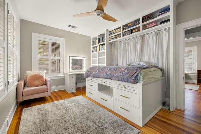 Building Photo - 105 Laurel Ln