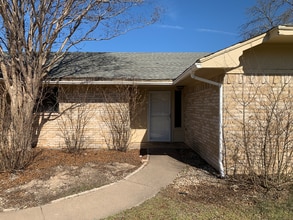 Building Photo - 606 Heritage Trail