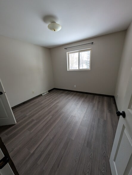 Building Photo - 704 Ware St