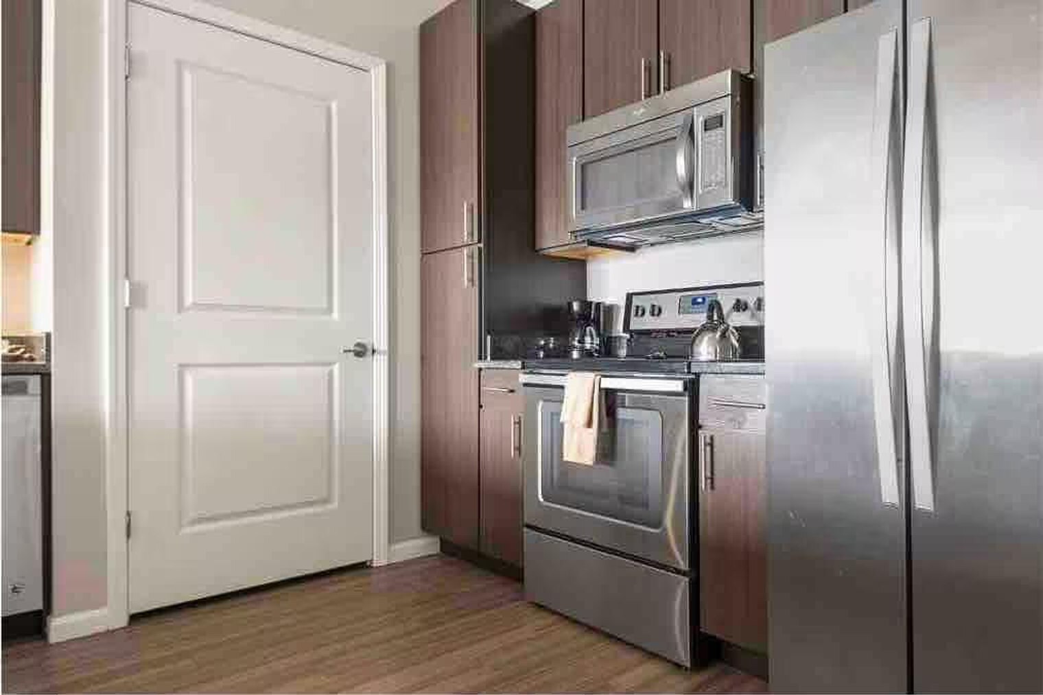 Building Photo - 12800 Corporate Hill Dr