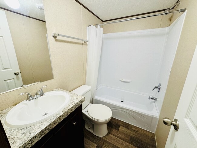 Building Photo - 134 Blissful Ct