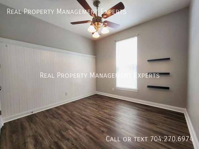 Building Photo - 15606 Seafield Ln