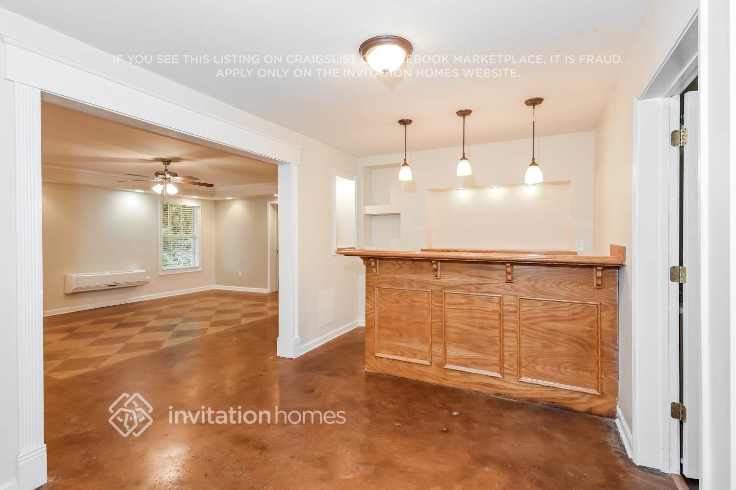 Building Photo - 725 Weller Path NE