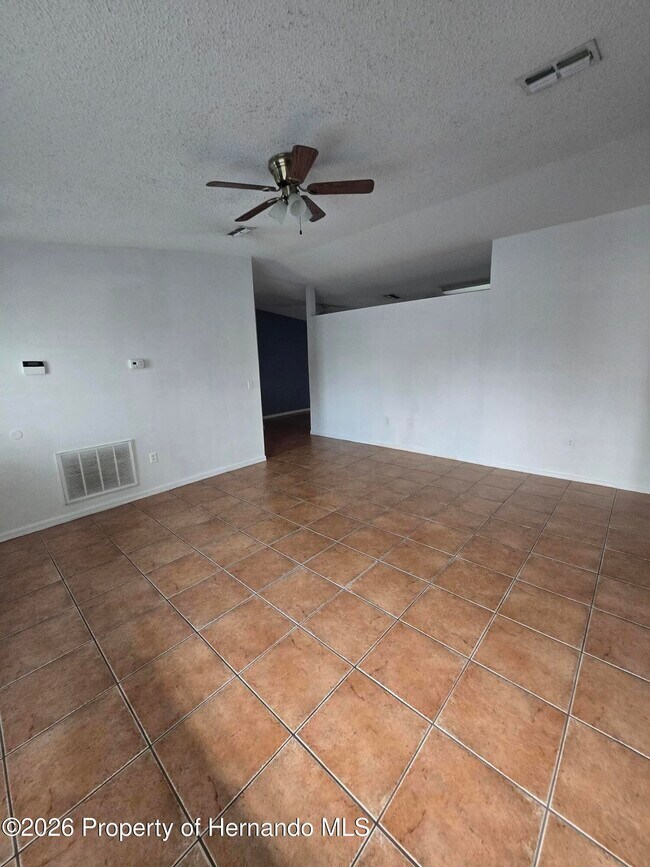 Building Photo - 5085 Courtland Rd
