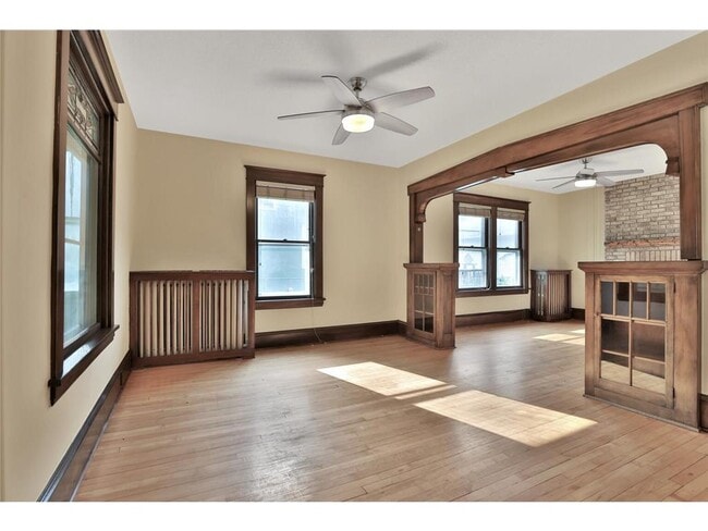 Building Photo - 2122 Temple Ct